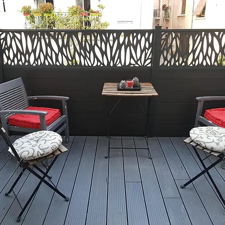 Spacious Town House With Balcony Montagnac  Exterior photo