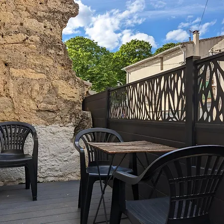 Spacious Town House With Balcony Montagnac  Exterior photo