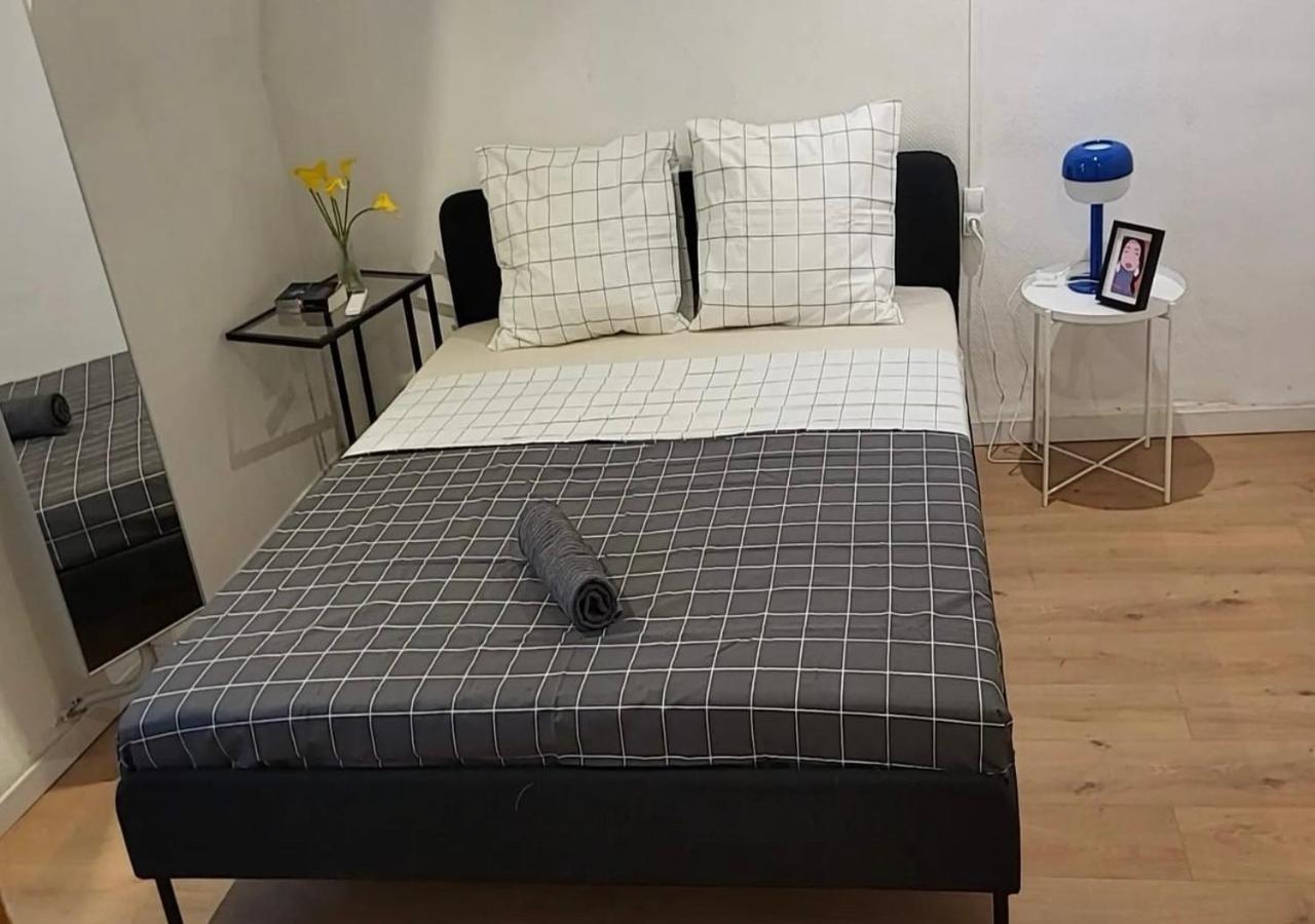 Holiday home Spacious Town House With Balcony *