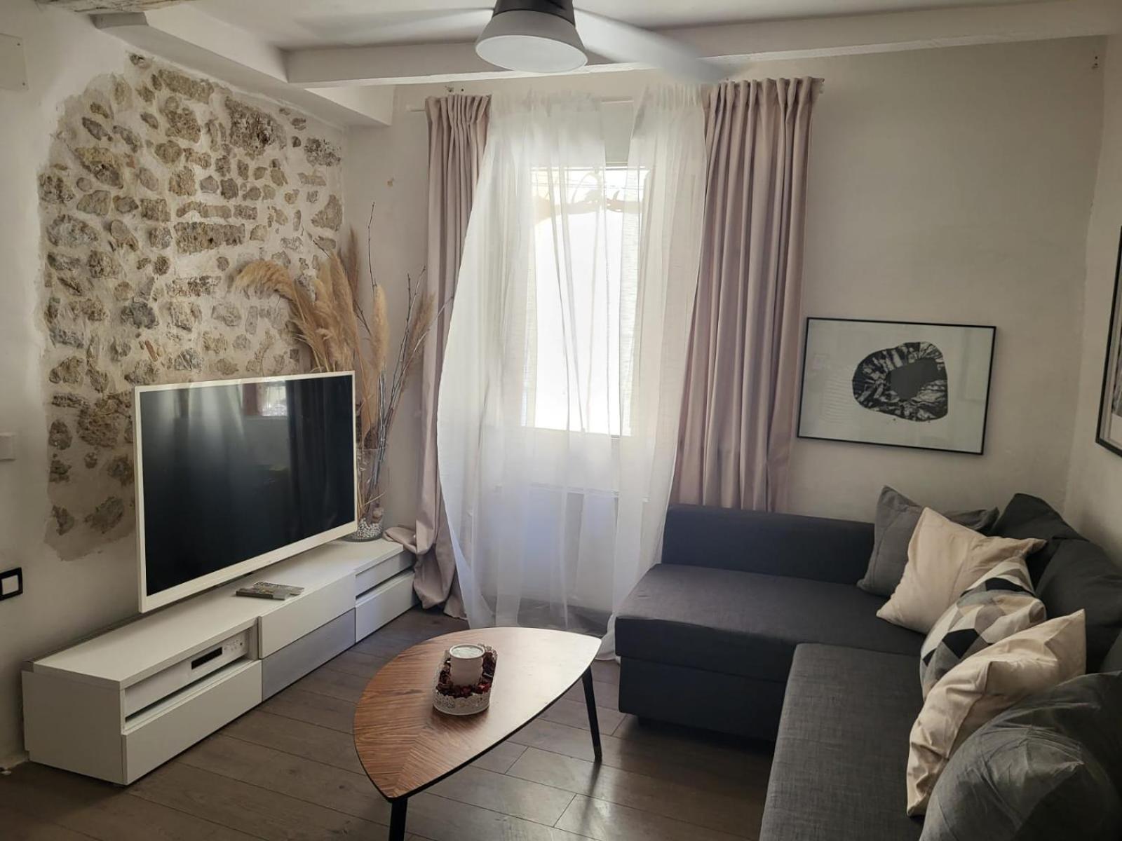 Spacious Town House With Balcony Holiday home Montagnac (Herault)